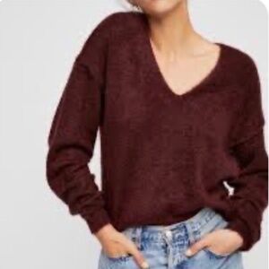 Free People Lofty Songbird Fuzzy V-Neck Sweater in Wine Red – Size S